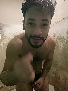 spiderfindom online show from April 2026 12:42:01 AM