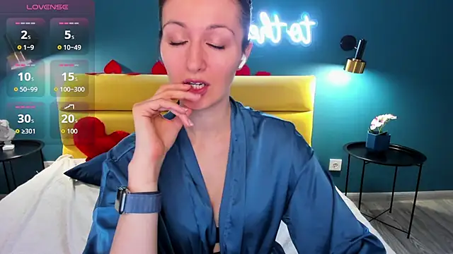 Joan Nelson online show from March 2026 01:31:02 AM