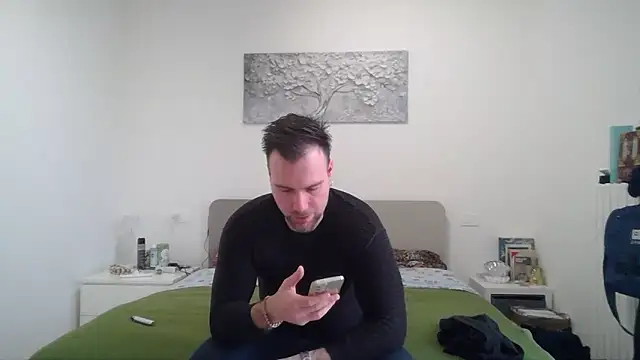 mrlyuis online show from February 2026 12:08:01 PM