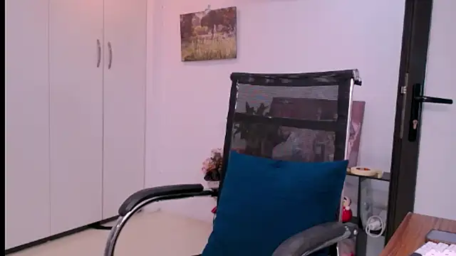 Snapshot of bunny_b4nny chatting on September 2025 06:57:02 AM bunny b4nny online show from September 2025 06:57:02 AM