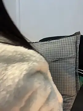 Snapshot of bunny_b4nny chatting on December 2025 04:25:02 PM bunny b4nny online show from December 2025 04:25:02 PM