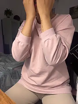 Snapshot of bunny_b4nny chatting on January 2026 09:02:02 AM bunny b4nny online show from January 2026 09:02:02 AM