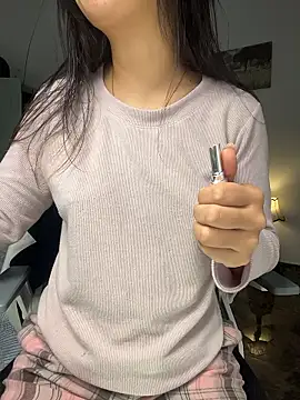 Snapshot of bunny_b4nny chatting on January 2026 03:15:01 PM bunny b4nny online show from January 2026 03:15:01 PM