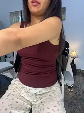 Snapshot of bunny_b4nny chatting on January 2026 08:19:02 AM bunny b4nny online show from January 2026 08:19:02 AM