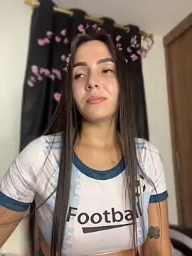 Scarlett05 online show from June 2026 02:01:01 AM