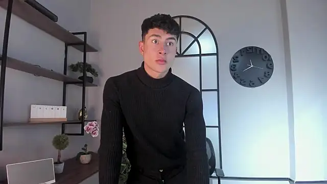 AustinJones  online show from December 2025 07:32:01 PM