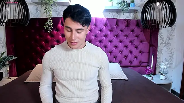 AustinJones  online show from February 2026 07:19:02 PM