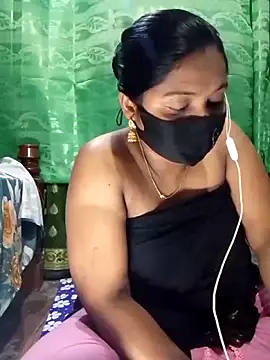 Mistompa24 online show from April 2026 02:55:02 PM