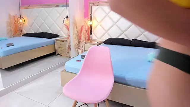 LiamHeat online show from September 2025 05:07:01 AM