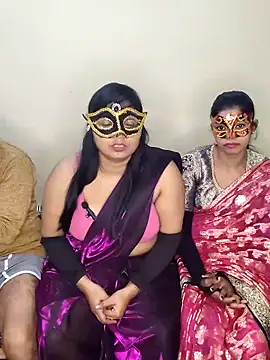 Hot modal online show from December 2025 04:48:01 PM