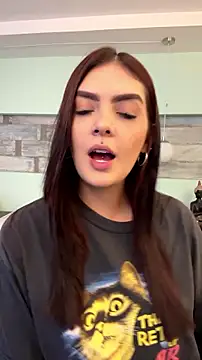 Snapshot of AliceRitter chatting on July 2026 03:33:02 AM AliceRitter online show from July 2026 03:33:02 AM