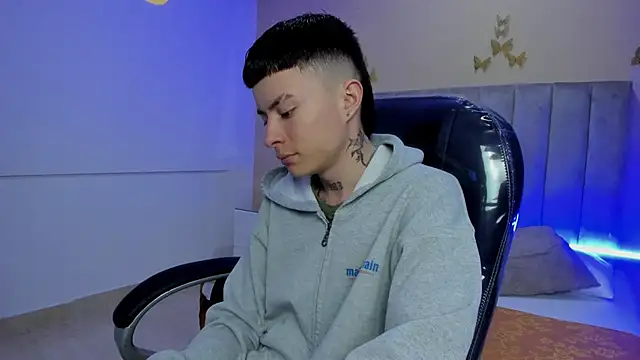 Nascary Fox online show from March 2026 08:05:02 PM