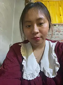 maianhcute online show from April 2026 01:43:02 PM