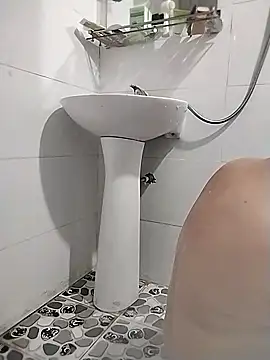 venu00 online show from April 2026 06:07:02 AM