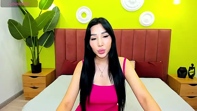 Jennifer Munoz online show from October 2025 01:26:01 AM