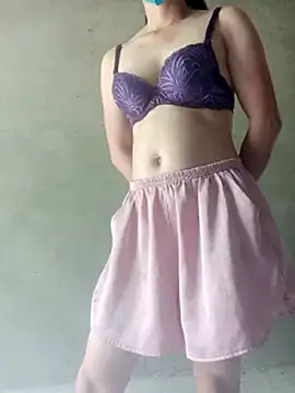 Snapshot of vera9986 chatting on June 2026 04:04:01 AM vera9986 online show from June 2026 04:04:01 AM