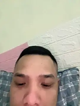 letruong6879 online show from September 2025 11:34:02 AM