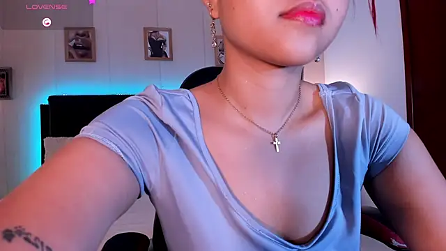 Snapshot of MAYASMITH__ chatting on July 2026 02:38:01 AM MAYASMITH online show from July 2026 02:38:01 AM