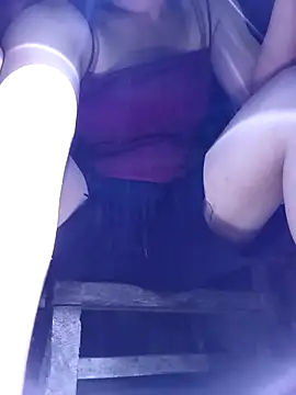 Ngocmi909 online show from March 2026 12:22:01 PM