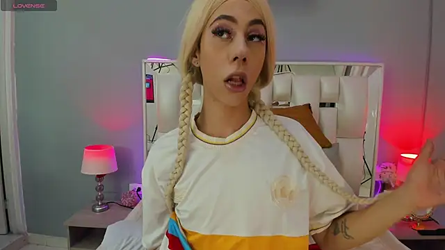 Darlyn tenderhot   online show from September 2025 04:01:02 AM