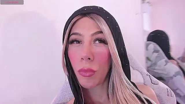 Darlyn tenderhot   online show from February 2026 12:53:01 AM