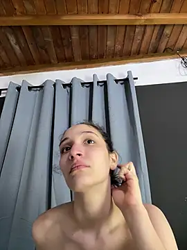 TeensNews18 online show from April 2026 09:42:02 PM