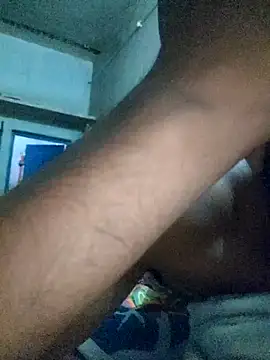 Snapshot of yours_boyyy chatting on October 2025 08:37:02 PM yours boyyy online show from October 2025 08:37:02 PM