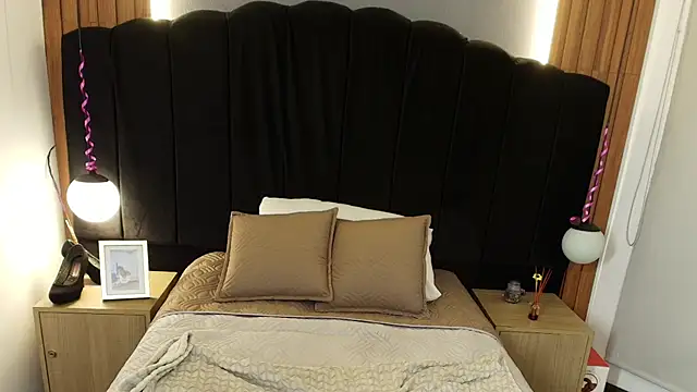 LiaMonroee  online show from April 2026 02:45:02 PM