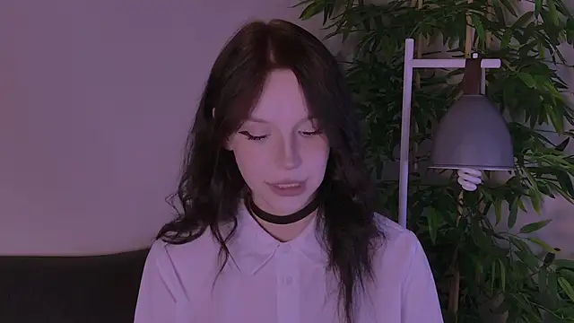 claire bennett online show from June 2026 01:07:02 AM