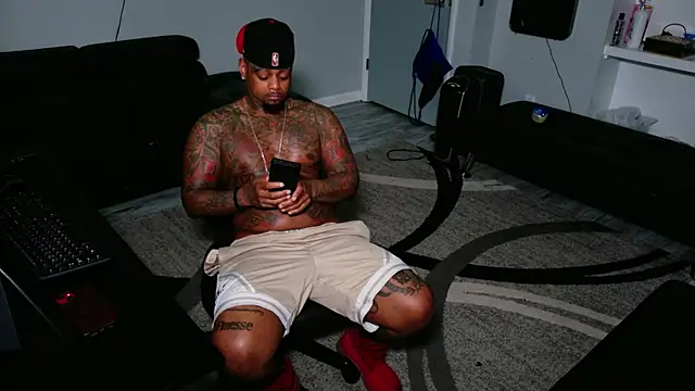 Snapshot of SLANGONDEMHOES chatting on June 2026 12:17:01 PM SLANGONDEMHOES online show from June 2026 12:17:01 PM
