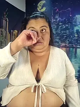 curvy diva  online show from April 2026 09:45:01 AM