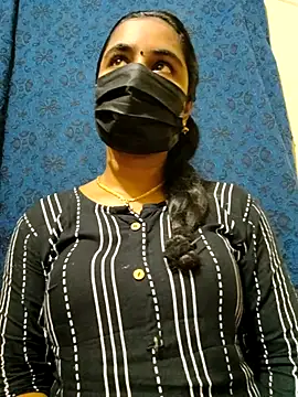 mini-queen online show from March 2026 08:19:01 AM