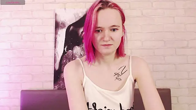 Ericha Stone online show from October 2025 02:20:01 AM