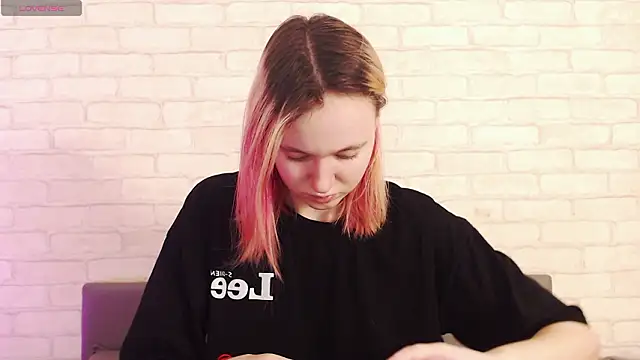 Ericha Stone online show from February 2026 02:19:01 AM