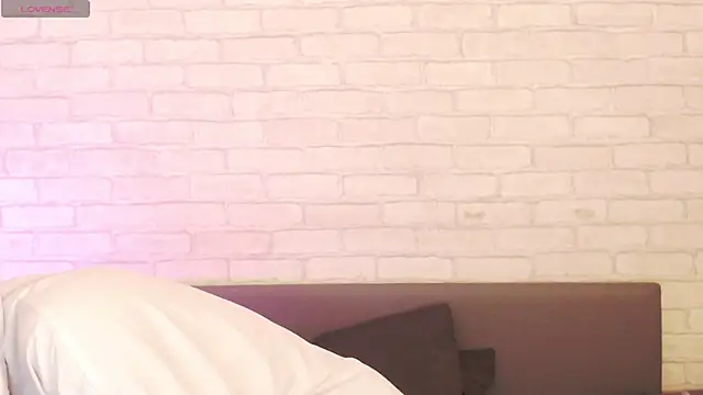 Ericha Stone online show from April 2026 01:16:01 AM