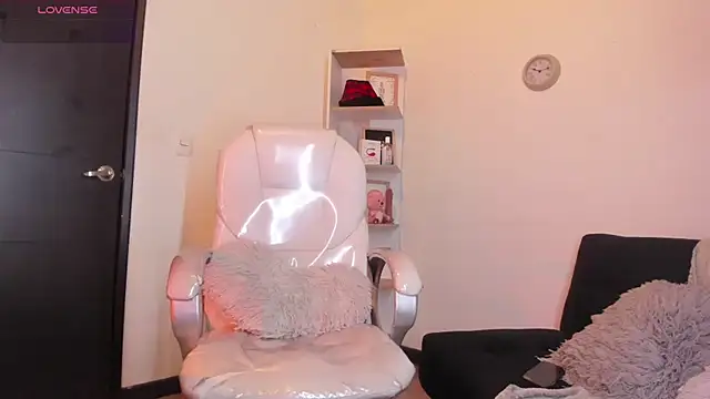 Angeel of lust online show from November 2025 04:37:02 AM