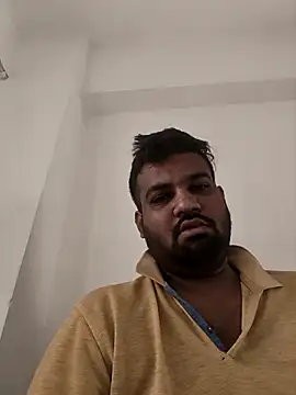 vinay smalldick online show from April 2026 01:52:02 AM