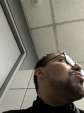 Snapshot of Jharicio-89 chatting on September 2025 06:40:01 PM Jharicio-89 online show from September 2025 06:40:01 PM