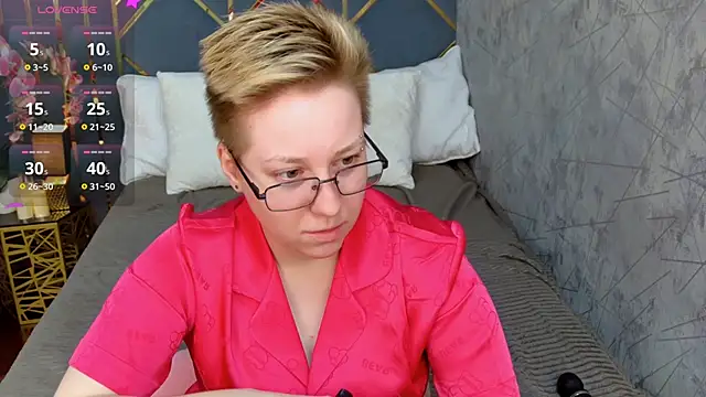 AlexandraGreen online show from October 2025 08:55:02 PM