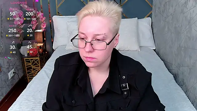 AlexandraGreen online show from October 2025 09:05:02 PM