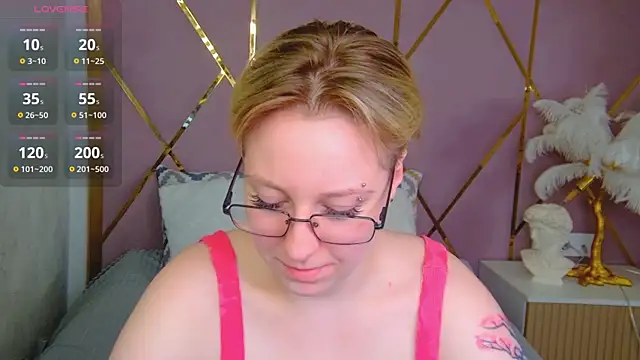 AlexandraGreen online show from April 2026 09:08:02 PM