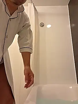 erosuke9 online show from February 2026 01:10:01 PM