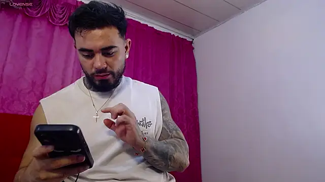 Snapshot of tommyblessd1 chatting on July 2026 06:50:01 AM tommyblessd1 online show from July 2026 06:50:01 AM
