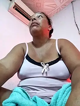 Naomi-Mature online show from November 2025 08:15:01 AM