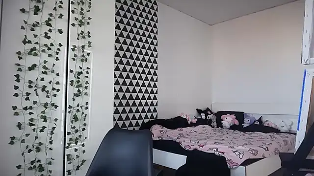 FluffySlutt online show from July 2026 03:29:02 PM