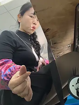 Snapshot of DHJM168 chatting on November 2025 02:45:02 AM DHJM168 online show from November 2025 02:45:02 AM