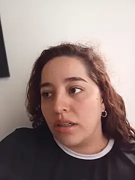 LoanaSantos online show from December 2025 09:10:02 PM