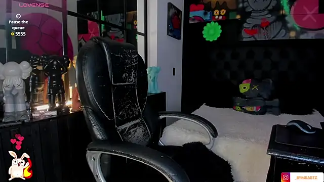 miIa bratz online show from February 2026 08:13:02 PM