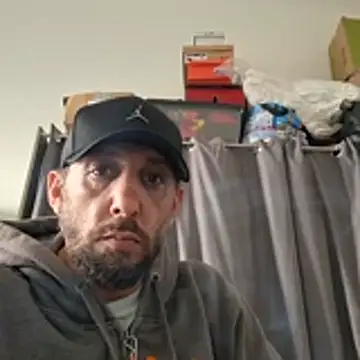 Snapshot of Valen_tinx19cm chatting on February 2026 02:06:02 PM Valen tinx19cm online show from February 2026 02:06:02 PM