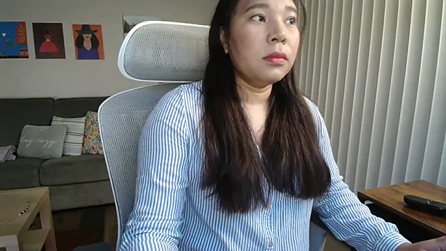 Snapshot of SHEILYN_ chatting on June 2026 04:54:02 AM SHEILYN online show from June 2026 04:54:02 AM